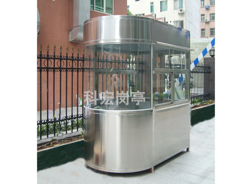 關(guān)于不銹鋼治安韶關(guān)崗?fù)ぶ虚g有層隱形保護(hù)膜有什么作用？