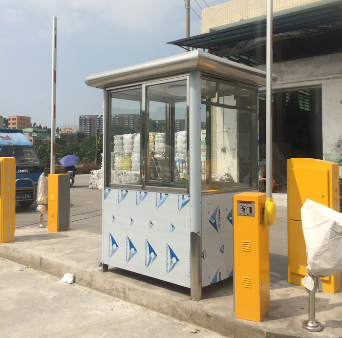 保安崗?fù)?></div>　　一、海量的款式造型，由客戶來進行挑選。<br><br>　　畢竟保安崗?fù)ぴ谘邪l(fā)設(shè)計方面還是要更加豐富多樣一點，才能夠在設(shè)計的過程中在款式方面會不斷增多的。因此，款式造型越多，滿足市場的需求會更加獨特的。真正在市場上競爭的過程中得到了客戶的信賴和認(rèn)可，這讓客戶在選擇的時候才會更加滿意的。<br><br>　　二、選擇的材質(zhì)牢固耐用。<br><br>　　并且保安崗?fù)ぴ诩庸み^程中，對每一個技術(shù)細(xì)節(jié)的處理上會更加專業(yè)獨到，真正達(dá)到了品質(zhì)上一流的效果。因此，定制的時候還是要合理的去掌握好，帶來的選擇上會更加放心的。那么，這在牢固耐用的性能上會明顯的提高，為客戶帶來的滿意度和認(rèn)可度上會更高的?？傊?，這在定制選擇的時候，都會知道在這方面的需求上都可以去滿足的。<br><br>　　三、保安崗?fù)ぴO(shè)計的造型豐富多樣。<br><br>　　達(dá)到了讓客戶更加值得信賴的選擇。所以說，保安崗?fù)た钍椒N類繁多，在市場上競爭的過程中才能夠占據(jù)優(yōu)勢。當(dāng)客戶提供了完善的尺寸和工藝要求之后，廠商都會按照其要求來完成定制加工的。這樣才能夠在出廠的品質(zhì)性能上都會嚴(yán)格達(dá)標(biāo)，得到了客戶的信賴和認(rèn)可。<br>
	</div>

    <div style=